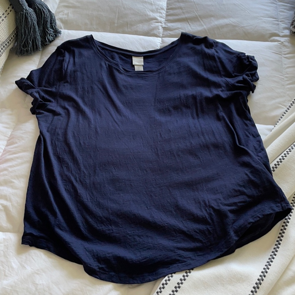 Navy tee